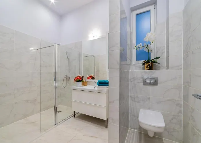 מלון דירות Global 4*